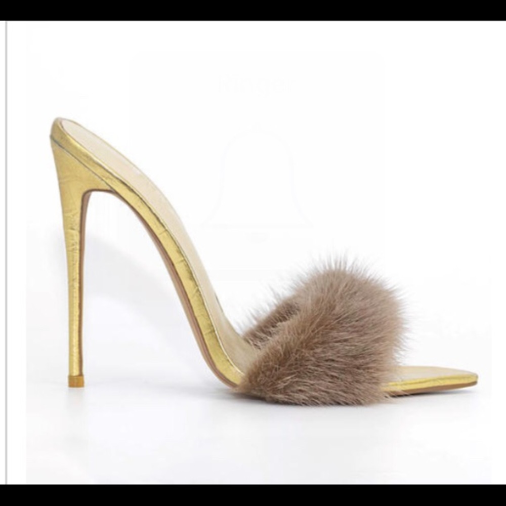 Not for sale looking for these heels size 7
